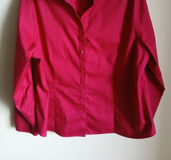Chicos Red Non Iron Button Front Cotton Classic Blouse Top Size 4 Womens FLAW - Picture 2 of 9